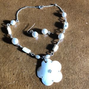 Avon necklace and earring set